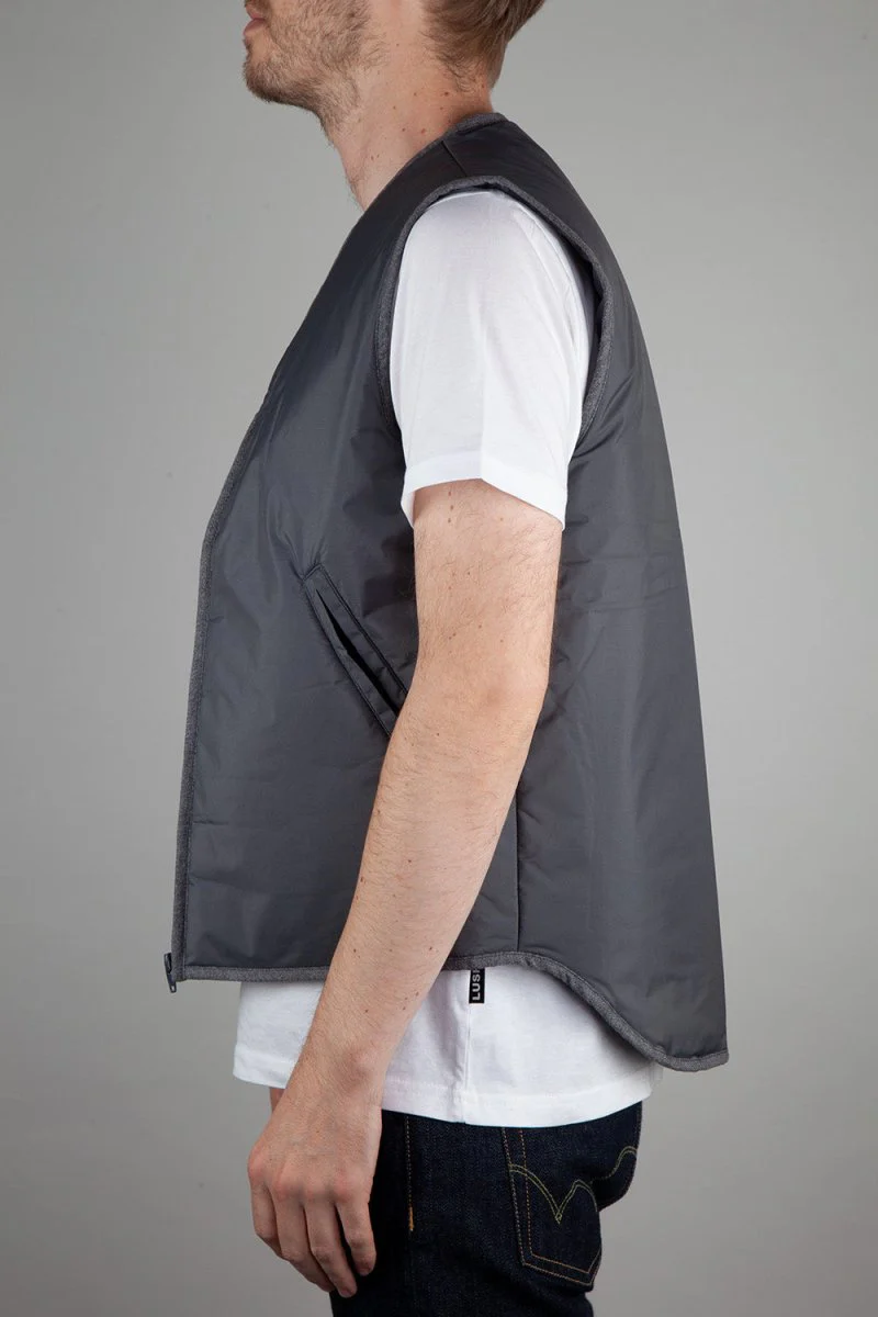 La Paz Penouco Padded Vest (Dark Grey) - Image 4